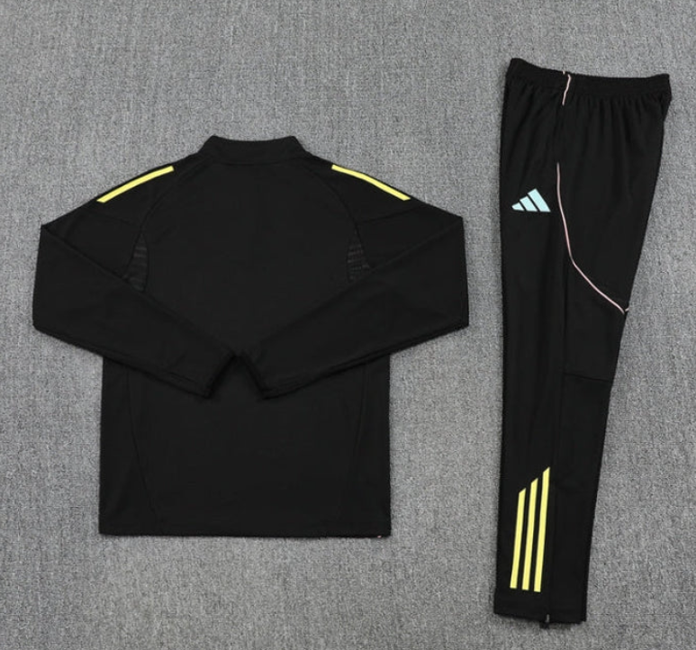 24/25 Juventus Training Tracksuit