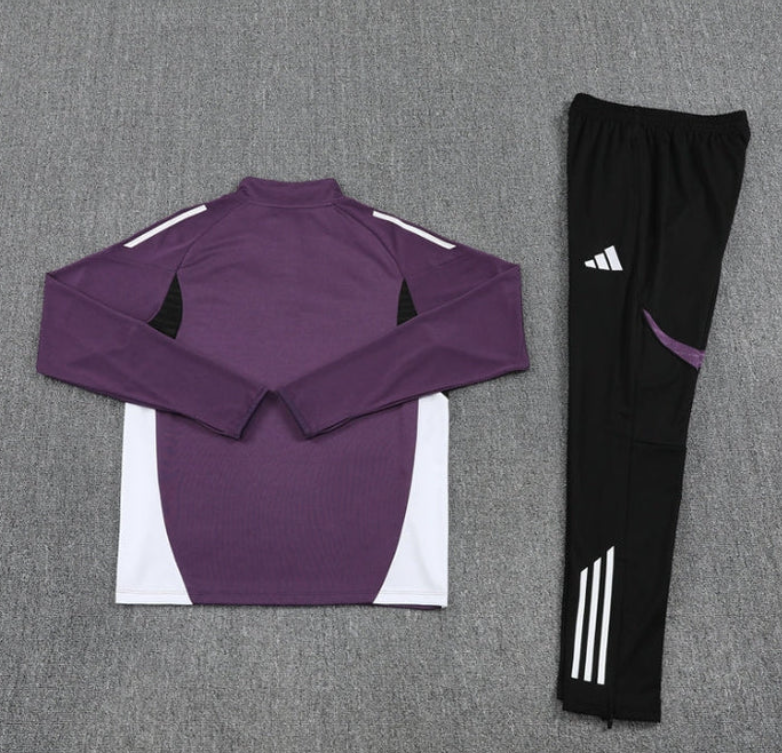 25/26 Manchester United Training Tracksuit